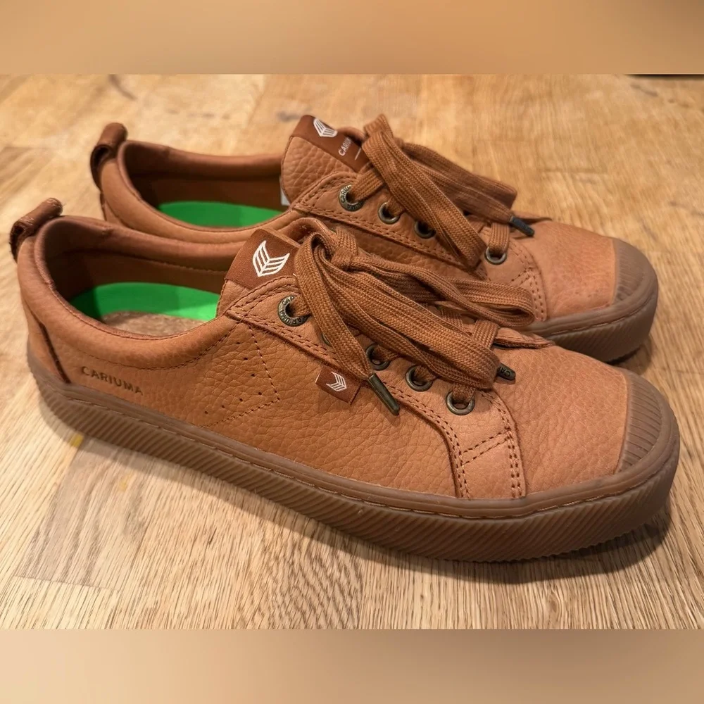 Cariuma OCA Low Gum Sienna Brown Premium Leather Sneaker Size 9 New in Box